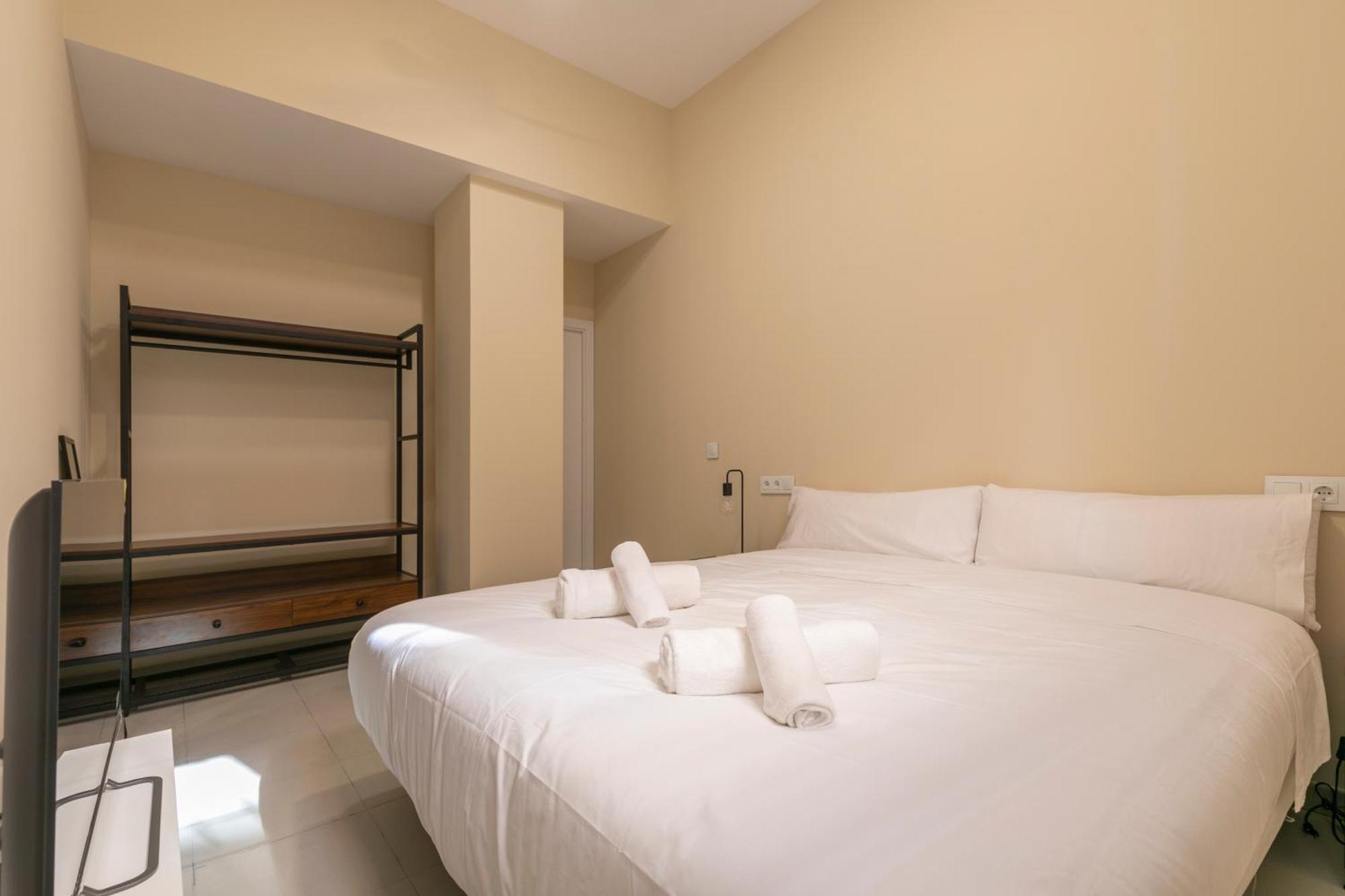 Homeabout Smart Rooms Bravo Murillo - Sin Recepcion Madrid Exterior photo