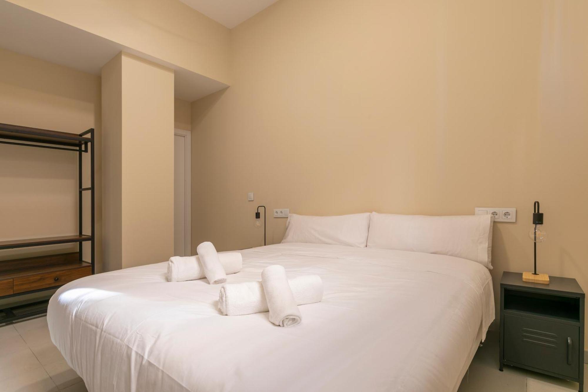 Homeabout Smart Rooms Bravo Murillo - Sin Recepcion Madrid Exterior photo