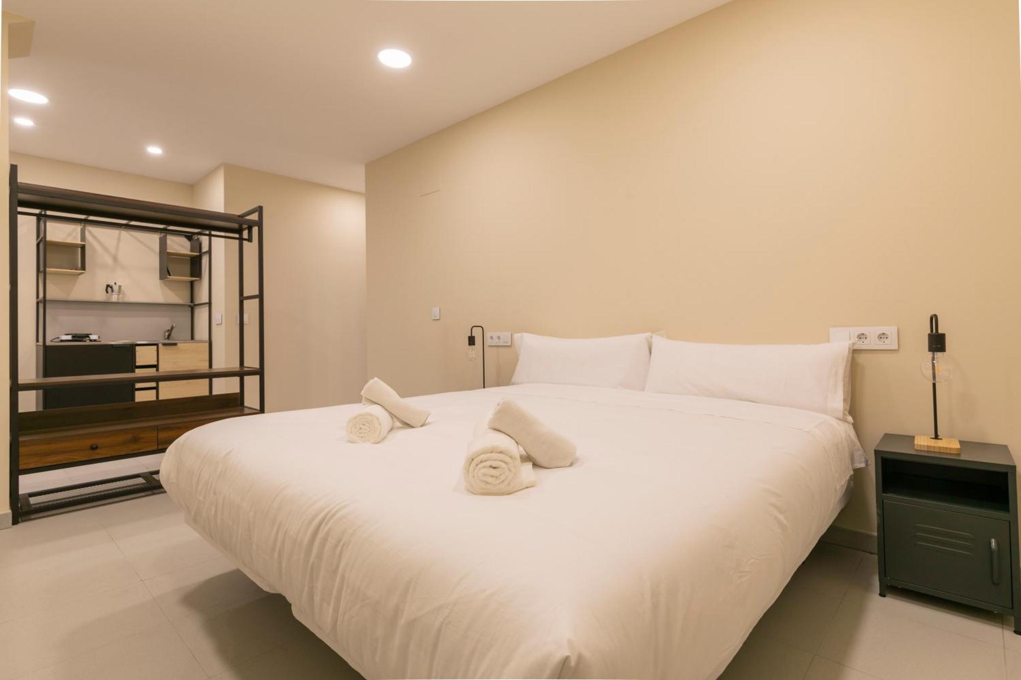 Homeabout Smart Rooms Bravo Murillo - Sin Recepcion Madrid Exterior photo