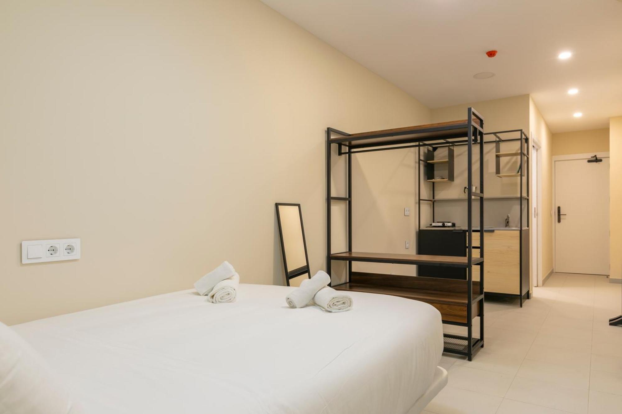 Homeabout Smart Rooms Bravo Murillo - Sin Recepcion Madrid Exterior photo