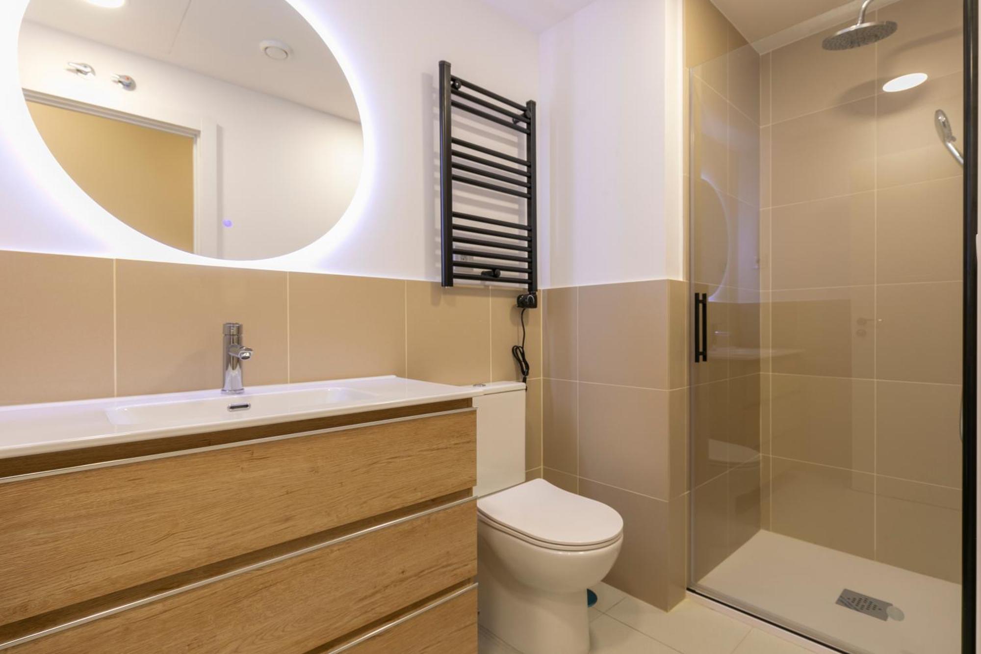 Homeabout Smart Rooms Bravo Murillo - Sin Recepcion Madrid Exterior photo